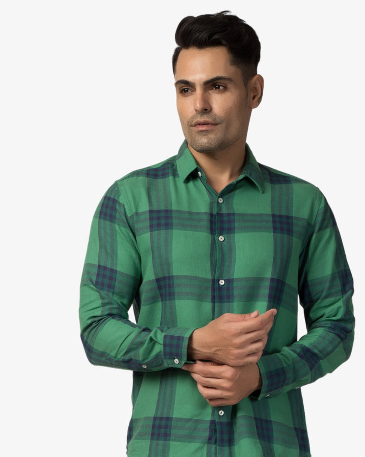 Super Pumped - Green Essential Shirt